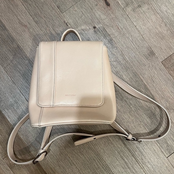 Matt & nat pink mini backpack purse - Picture 1 of 2